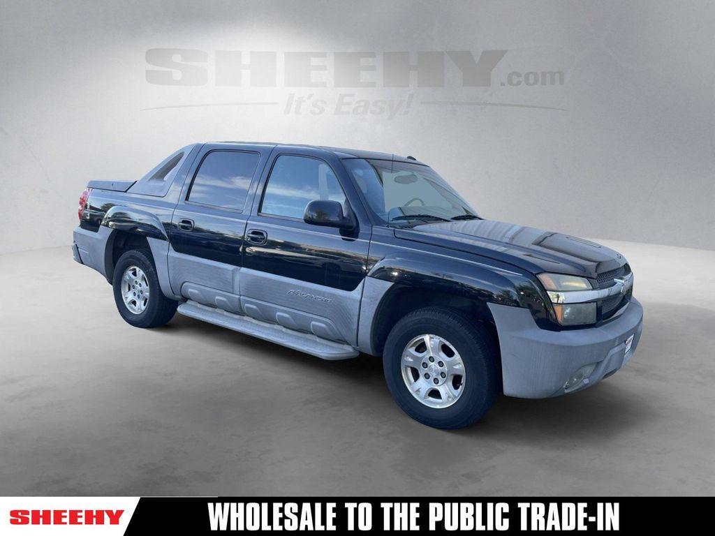 used 2002 Chevrolet Avalanche car, priced at $6,755