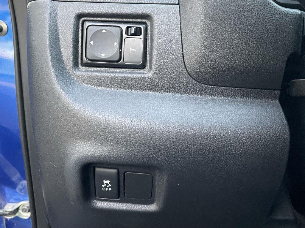 used 2015 Nissan Versa Note car, priced at $9,450