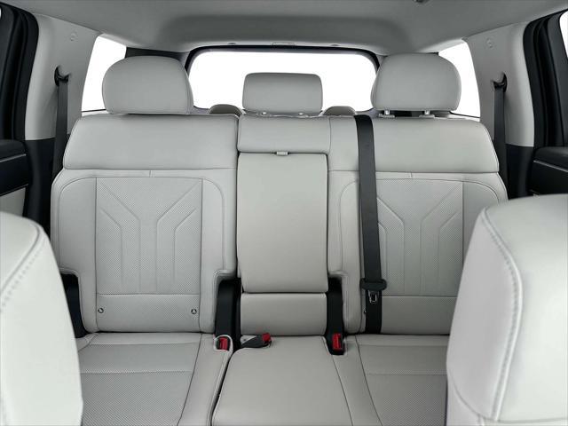 new 2025 Hyundai Santa Fe car, priced at $33,799