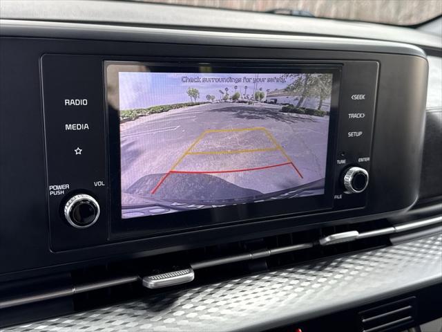 used 2022 Kia Carnival car