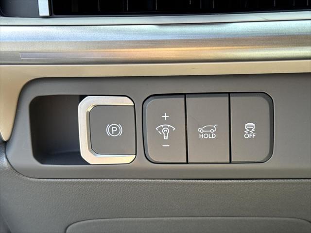 new 2025 Hyundai Santa Fe car, priced at $46,109