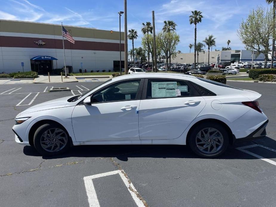 new 2024 Hyundai Elantra car, priced at $24,280