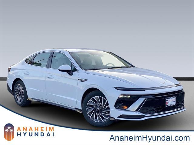 new 2025 Hyundai Sonata Hybrid car, priced at $29,995