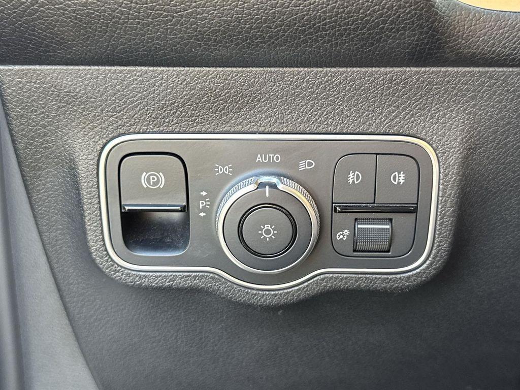 used 2022 Mercedes-Benz GLB 250 car, priced at $23,350
