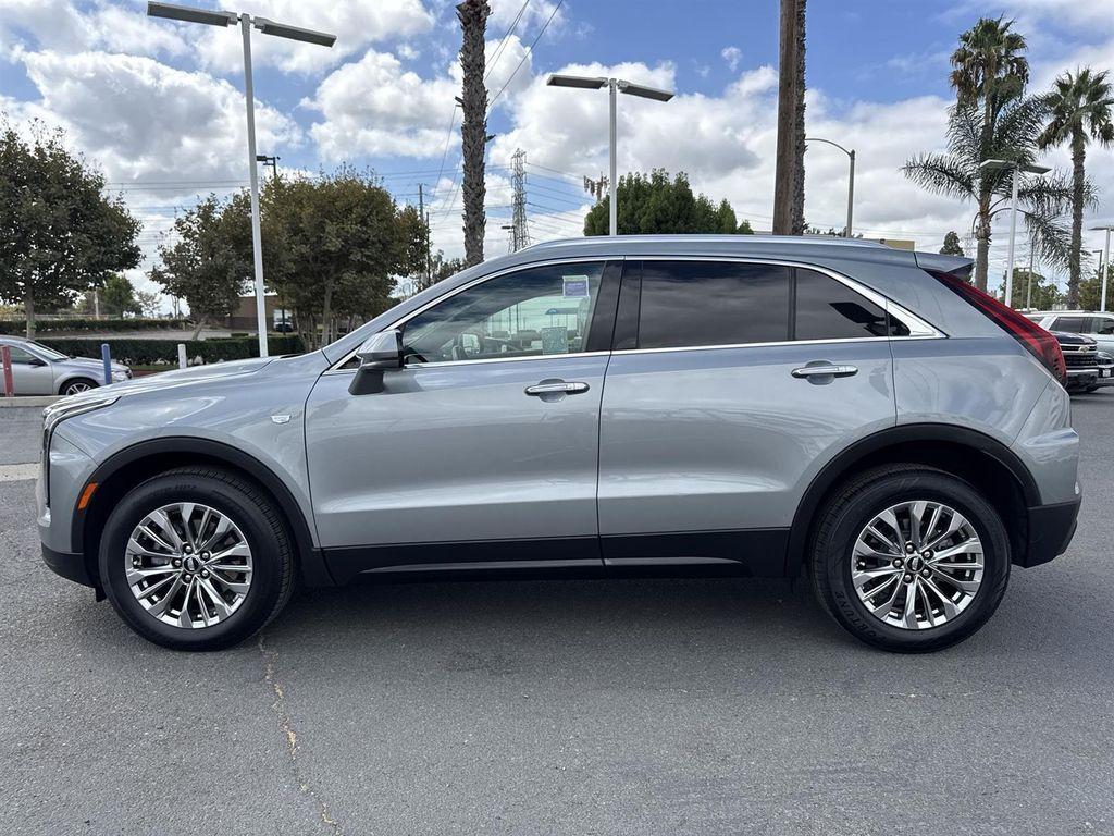 used 2024 Cadillac XT4 car, priced at $30,364