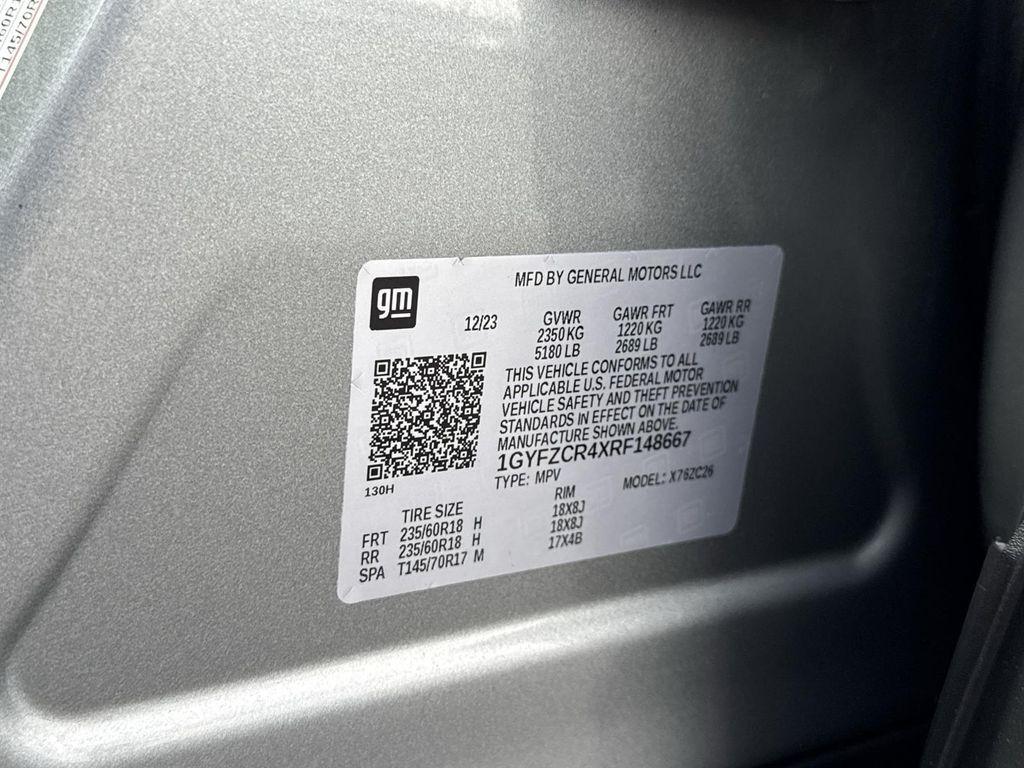 used 2024 Cadillac XT4 car, priced at $30,364