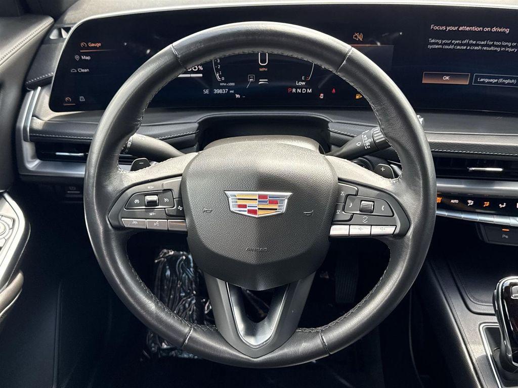 used 2024 Cadillac XT4 car, priced at $30,364