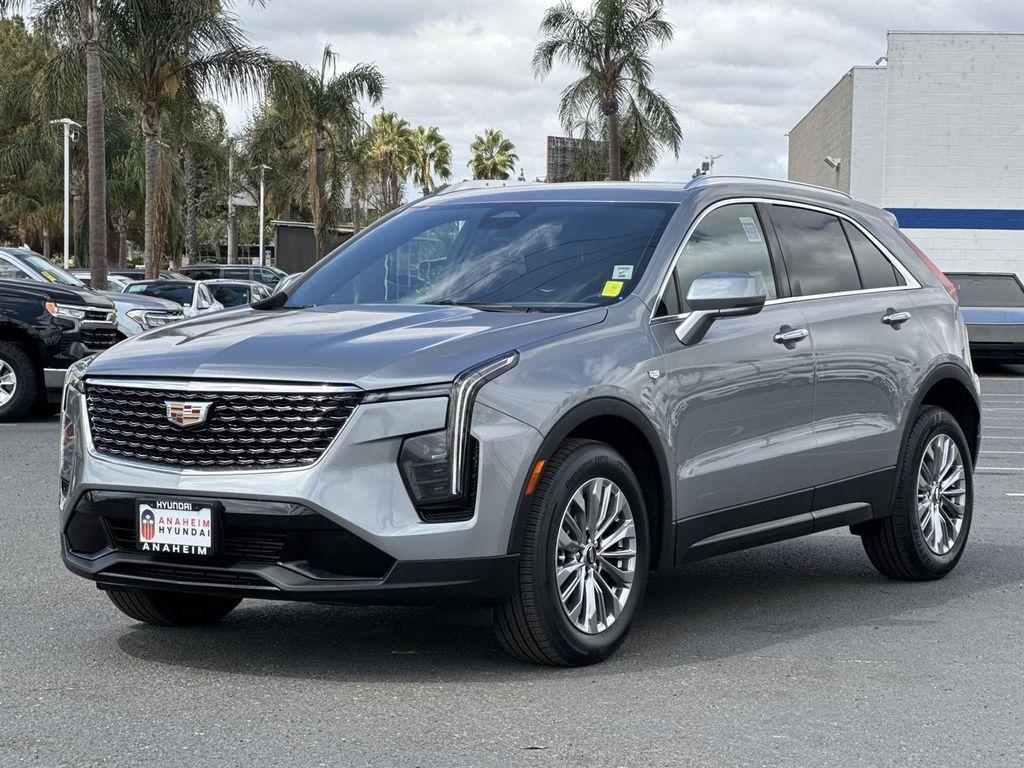 used 2024 Cadillac XT4 car, priced at $30,364
