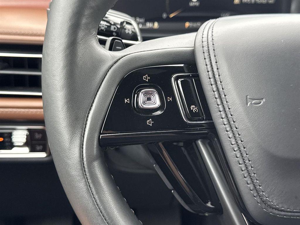 used 2023 Lincoln Aviator car, priced at $49,711