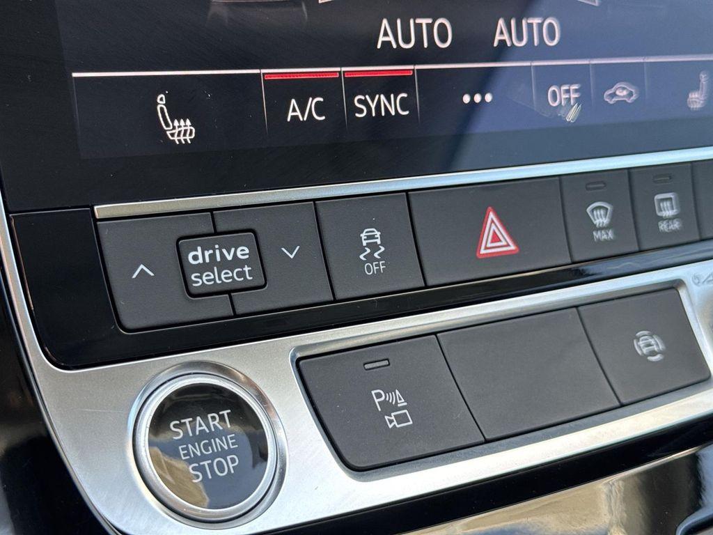 used 2024 Audi Q7 car, priced at $39,378