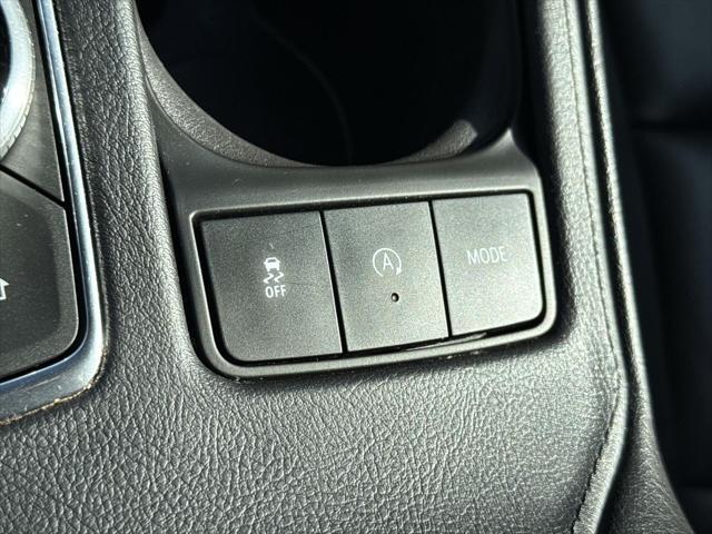 used 2024 Cadillac XT4 car, priced at $31,459