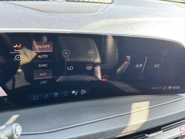 used 2024 Cadillac XT4 car, priced at $31,459
