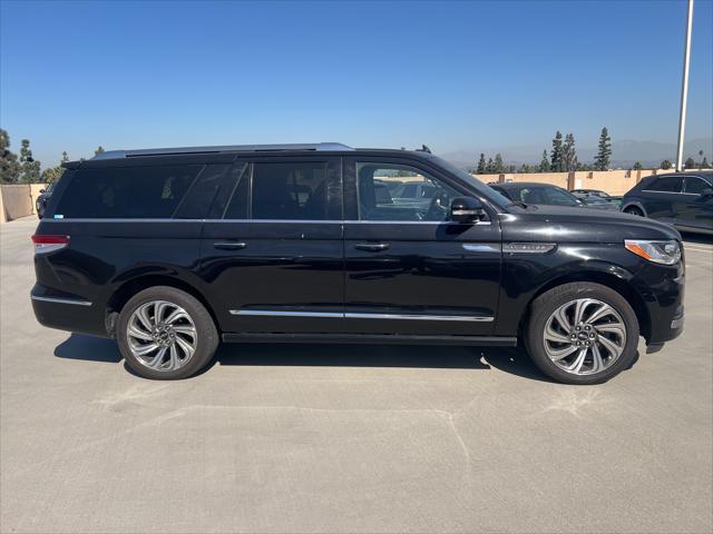 used 2022 Lincoln Navigator car, priced at $54,000