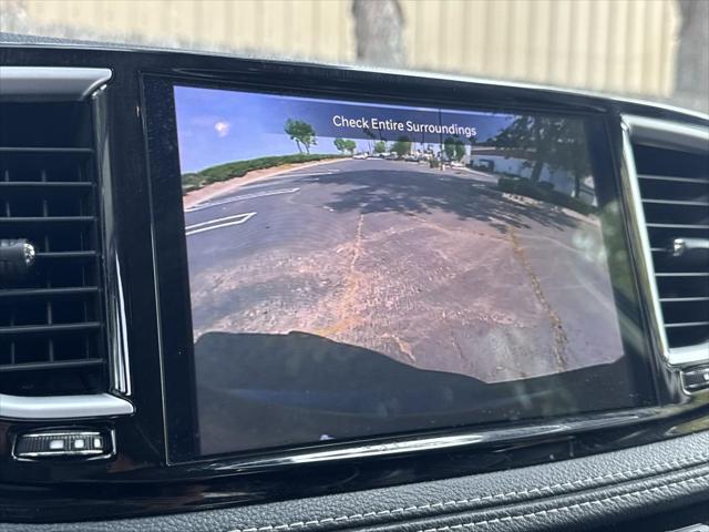 used 2024 Chrysler Pacifica car, priced at $31,295