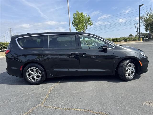 used 2024 Chrysler Pacifica car, priced at $31,295