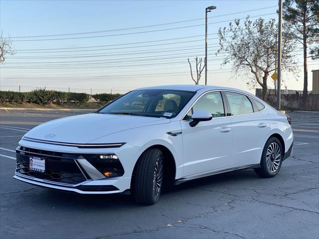 new 2025 Hyundai Sonata Hybrid car, priced at $31,713