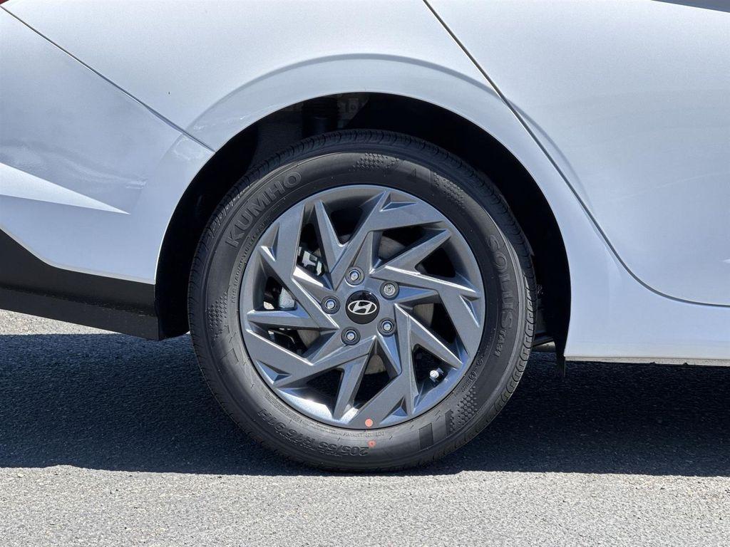 new 2025 Hyundai ELANTRA HEV car, priced at $25,970