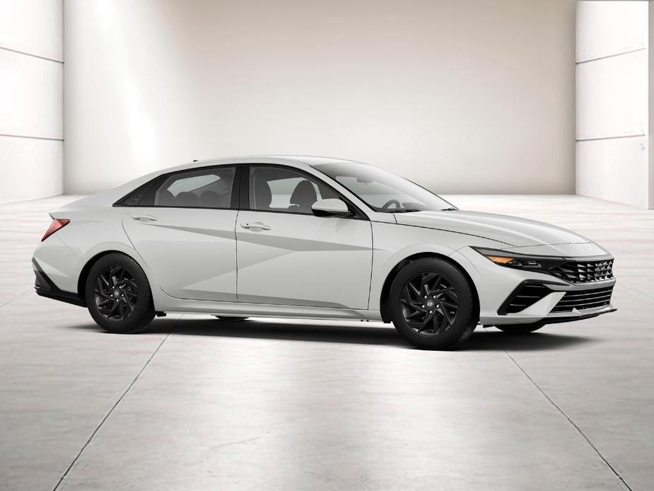 new 2024 Hyundai Elantra car, priced at $25,279