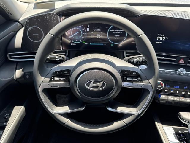 new 2025 Hyundai Elantra car, priced at $29,000