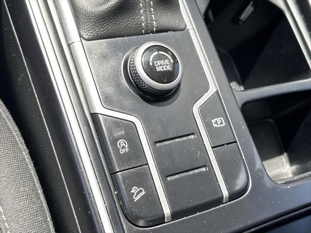 used 2023 Kia Sorento car, priced at $23,294