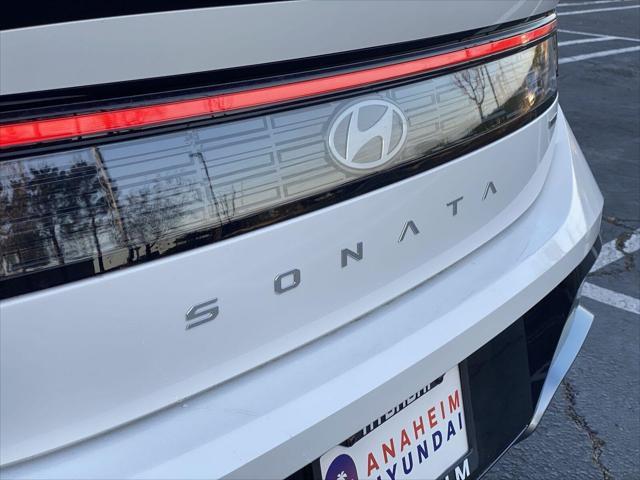 new 2025 Hyundai Sonata Hybrid car, priced at $29,995