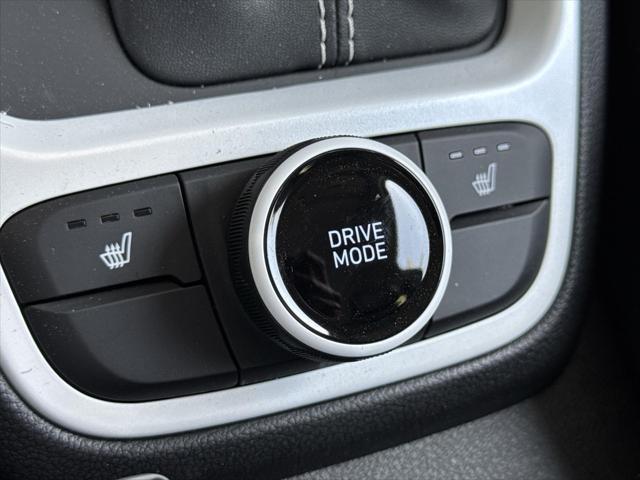 new 2025 Hyundai Venue car, priced at $22,890