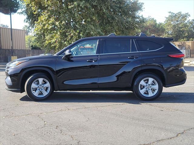 used 2020 Toyota Highlander car, priced at $26,900