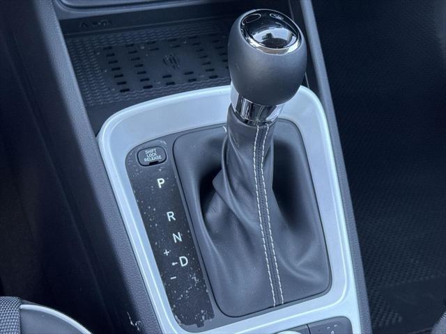 new 2025 Hyundai Venue car, priced at $22,895