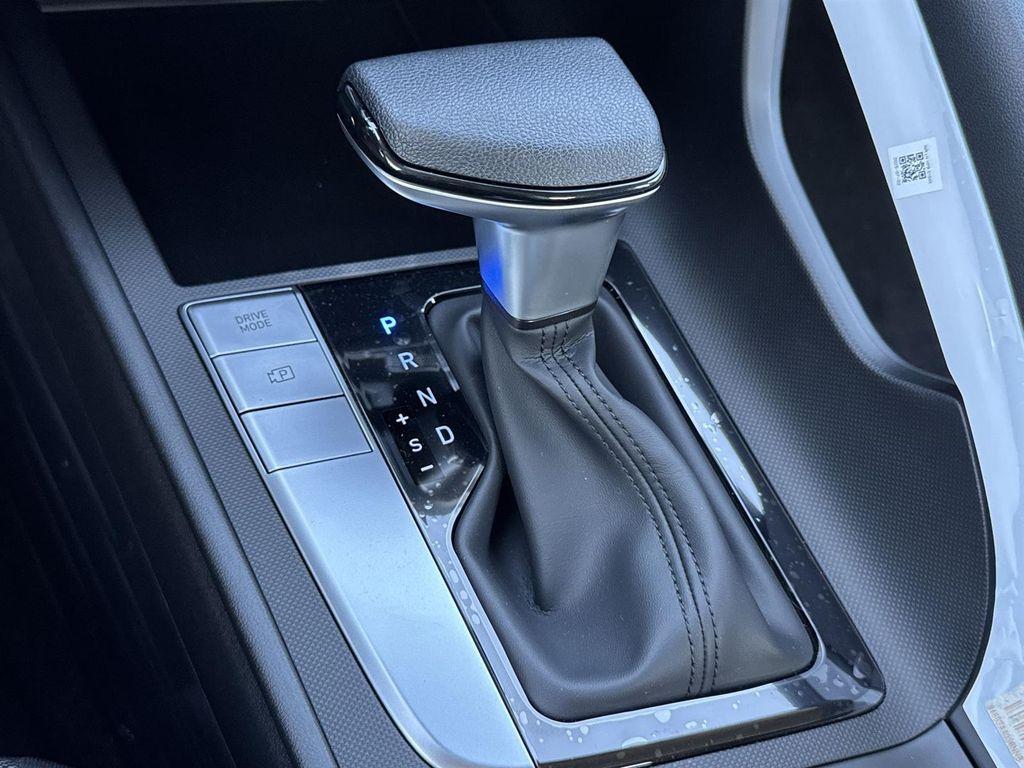 new 2025 Hyundai Elantra car, priced at $22,265