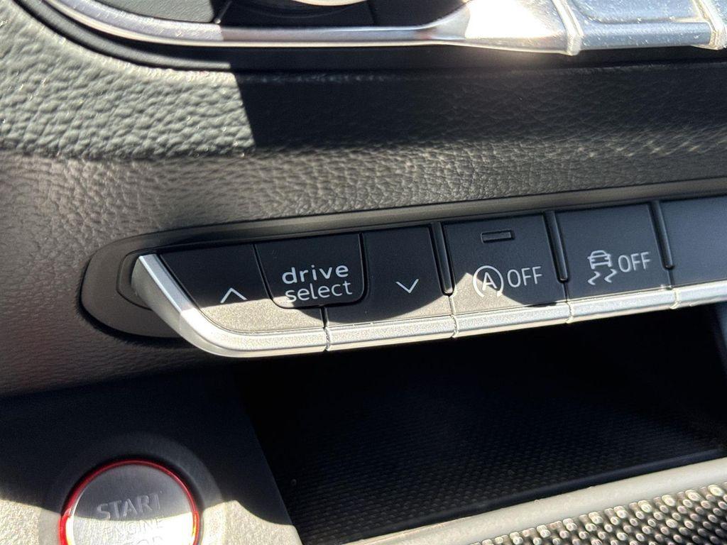 used 2022 Audi SQ5 car, priced at $28,841