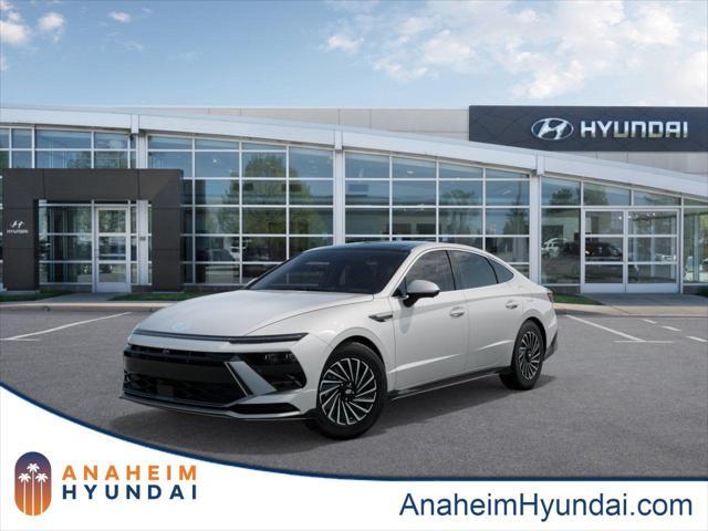 new 2025 Hyundai Sonata Hybrid car, priced at $37,498