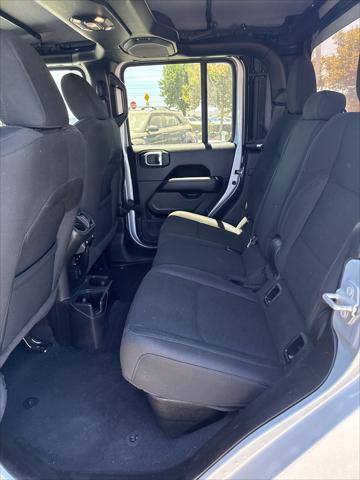 used 2022 Jeep Gladiator car, priced at $30,977
