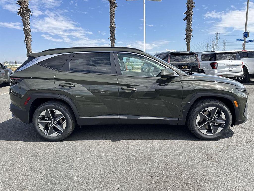 new 2025 Hyundai Tucson car, priced at $32,006