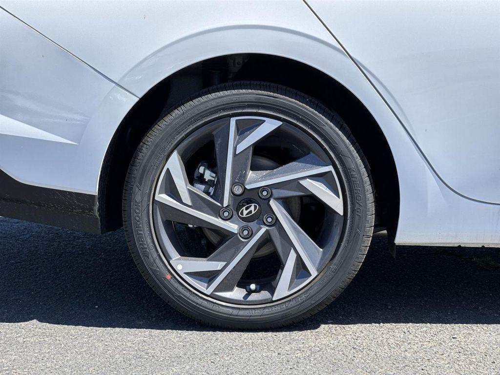 new 2025 Hyundai ELANTRA HEV car, priced at $27,385
