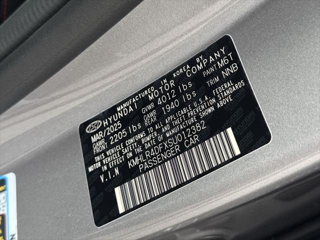new 2025 Hyundai Elantra car, priced at $27,605