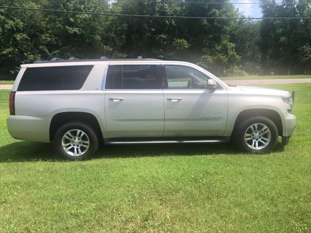 used 2015 Chevrolet Suburban car, priced at $19,900