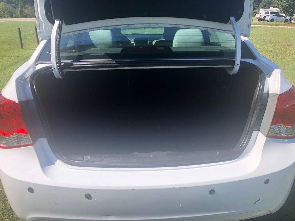 used 2014 Chevrolet Cruze car, priced at $9,900
