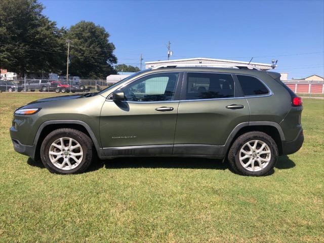 used 2018 Jeep Cherokee car, priced at $18,900