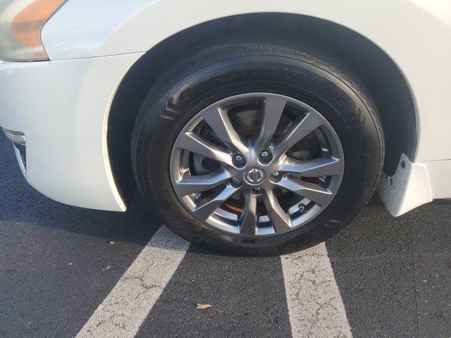 used 2015 Nissan Altima car, priced at $5,495