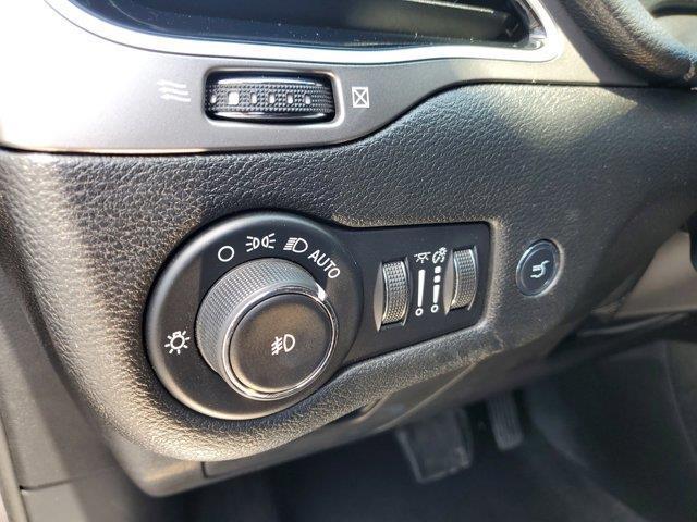 used 2019 Jeep Cherokee car, priced at $11,395