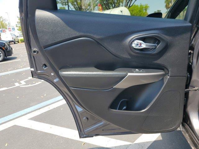 used 2019 Jeep Cherokee car, priced at $11,395