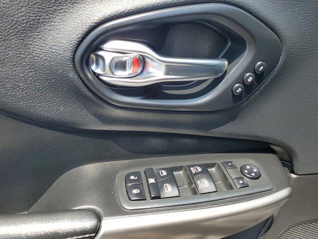 used 2019 Jeep Cherokee car, priced at $11,395