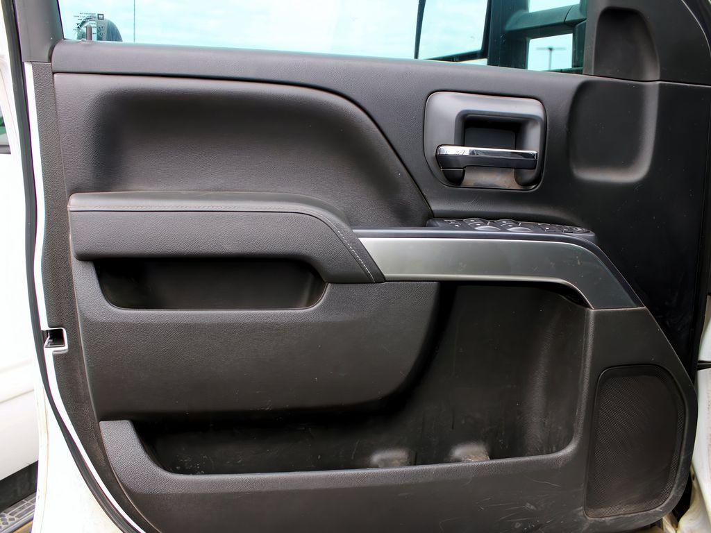 used 2015 Chevrolet Silverado 1500 car, priced at $29,999