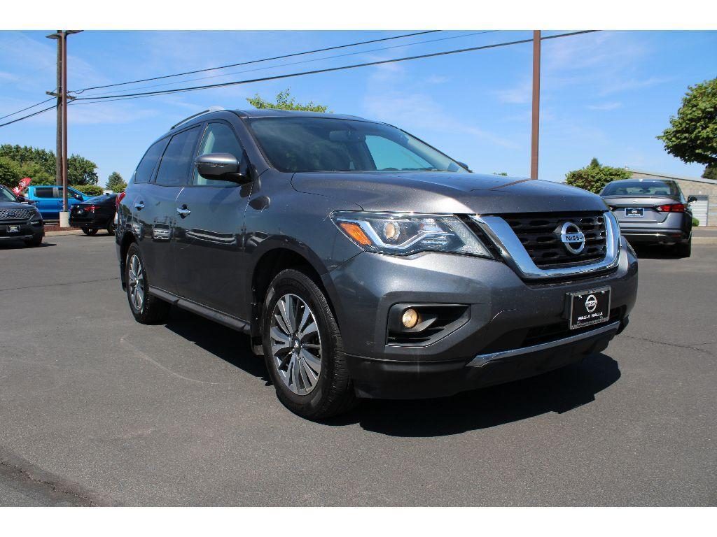 used 2017 Nissan Pathfinder car, priced at $12,897