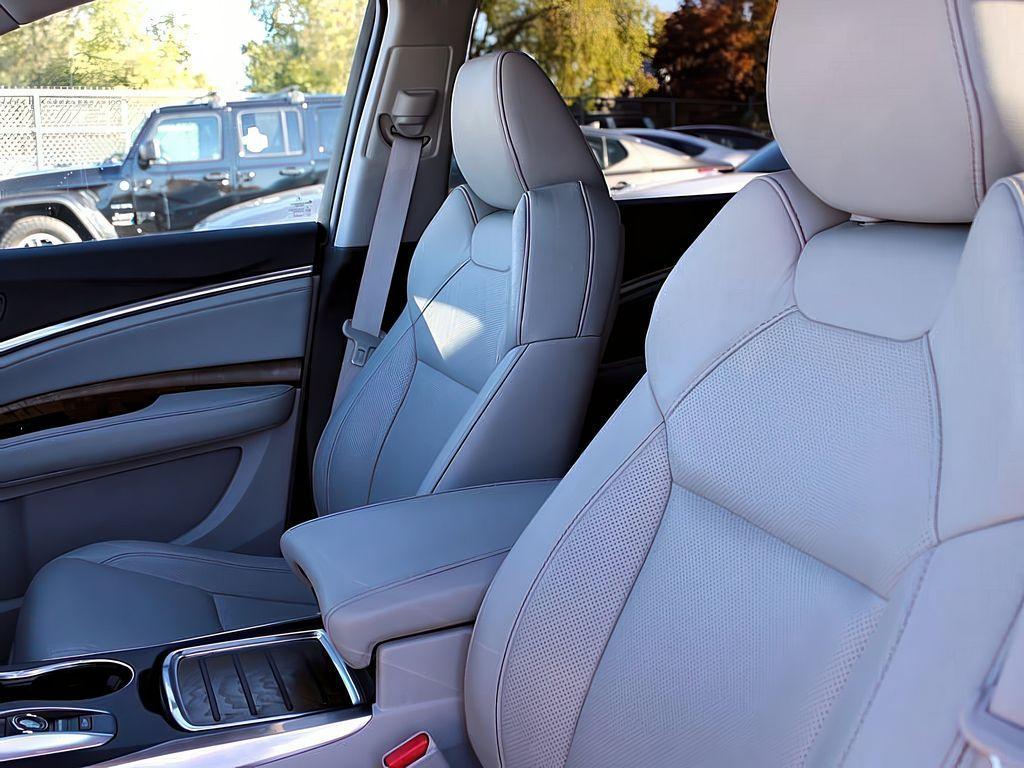 used 2020 Acura MDX car, priced at $29,799