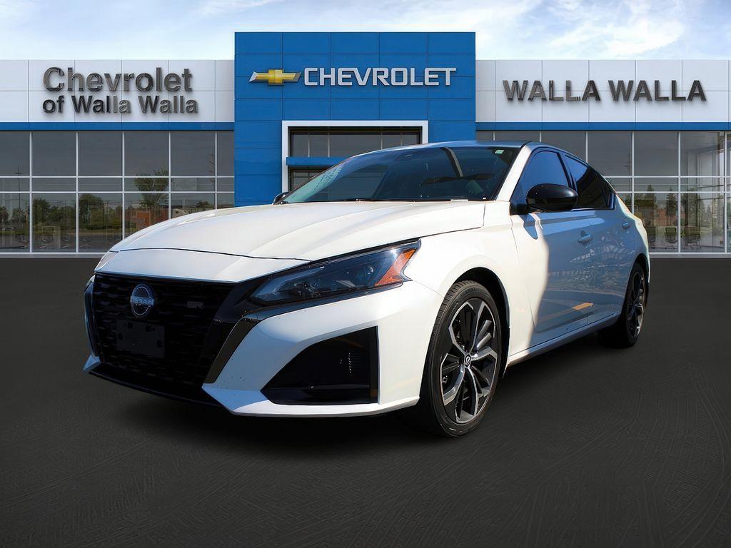 used 2023 Nissan Altima car, priced at $23,999