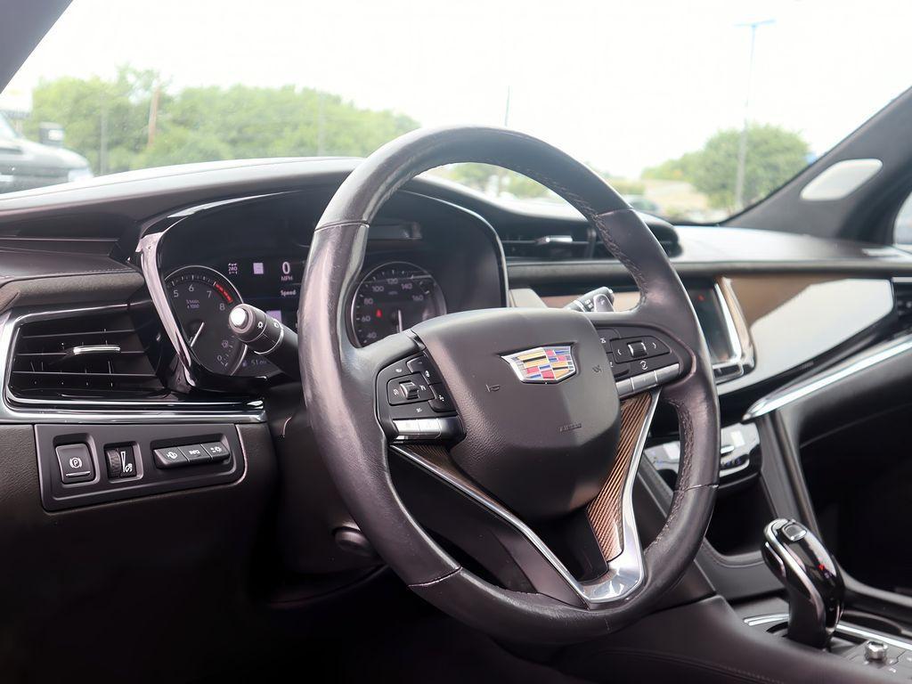 used 2020 Cadillac XT6 car, priced at $34,999