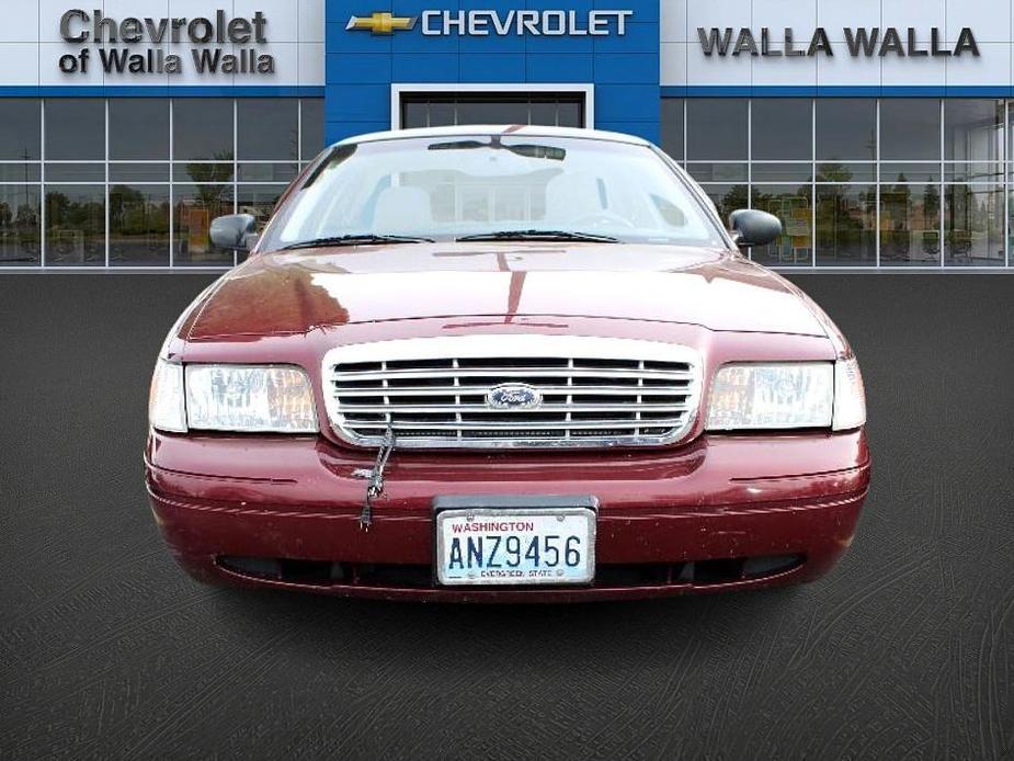 used 2006 Ford Crown Victoria car, priced at $5,798