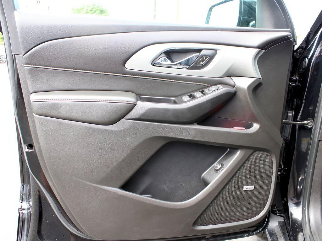 used 2020 Chevrolet Traverse car, priced at $30,999