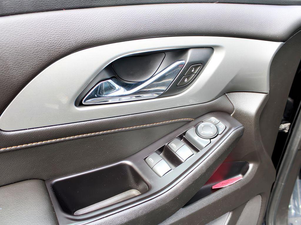 used 2020 Chevrolet Traverse car, priced at $30,999